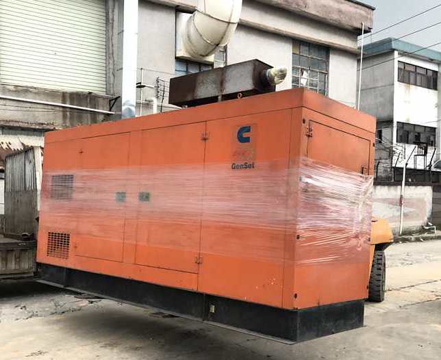 康明斯300kw二手發(fā)電機